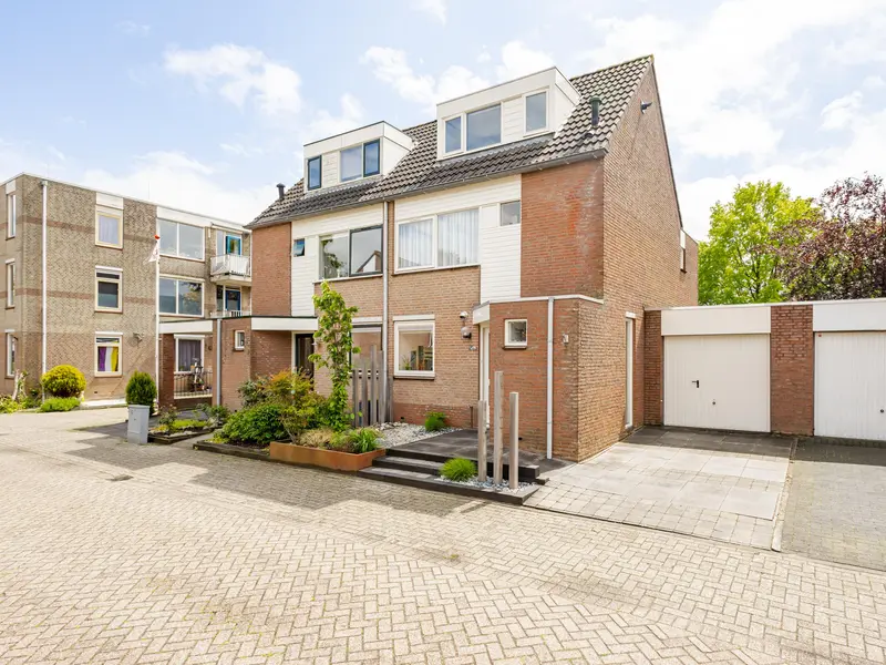 Vierling 4, Hardinxveld-giessendam