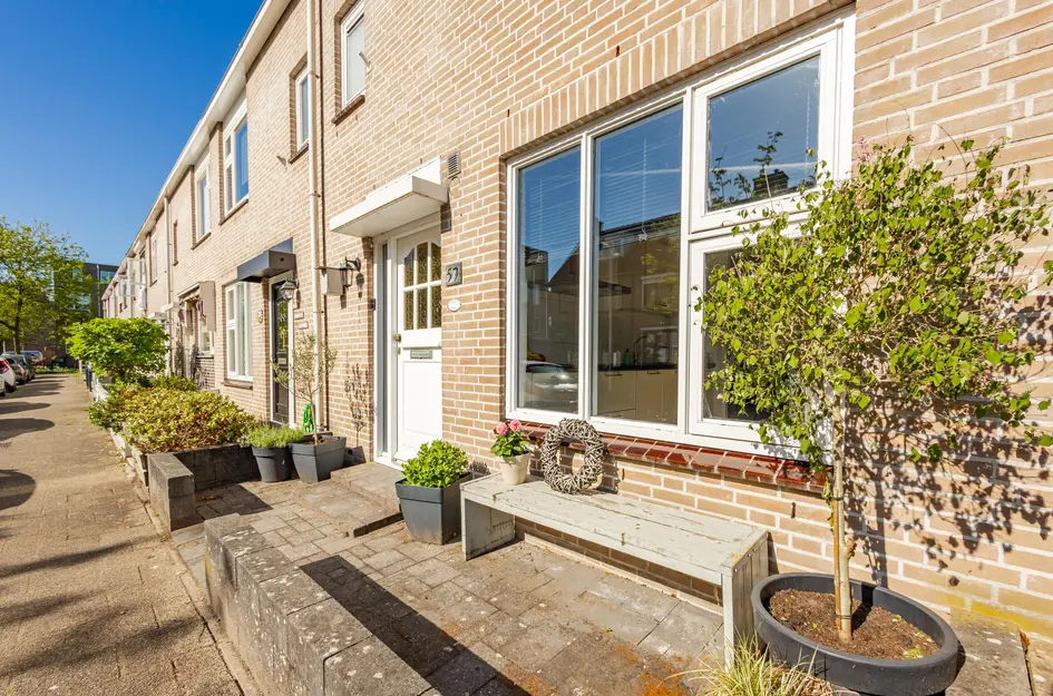 P.A. de Genestetstraat 57
