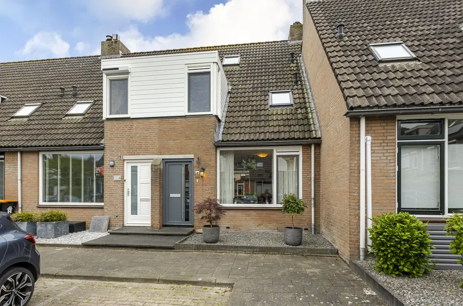 Koetshuis 8