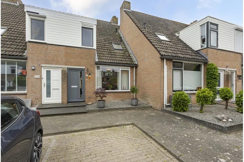 Koetshuis 8