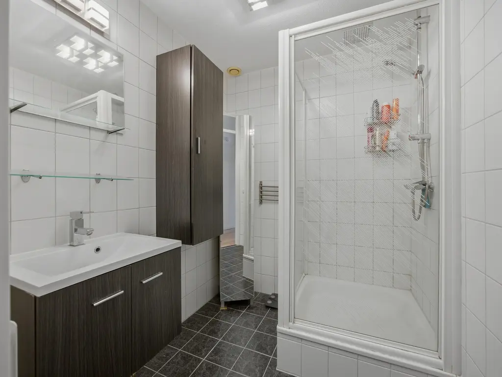 Middellaan 460D21, Breda