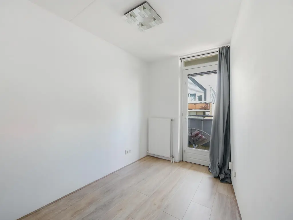 Middellaan 460D21, Breda