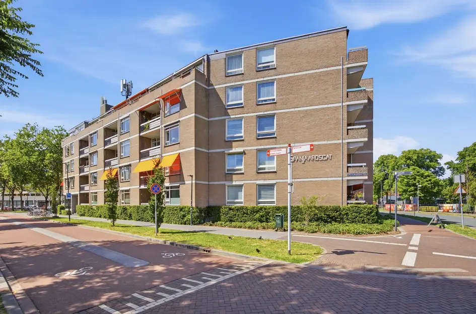 Adriaan van Bergenstraat 96