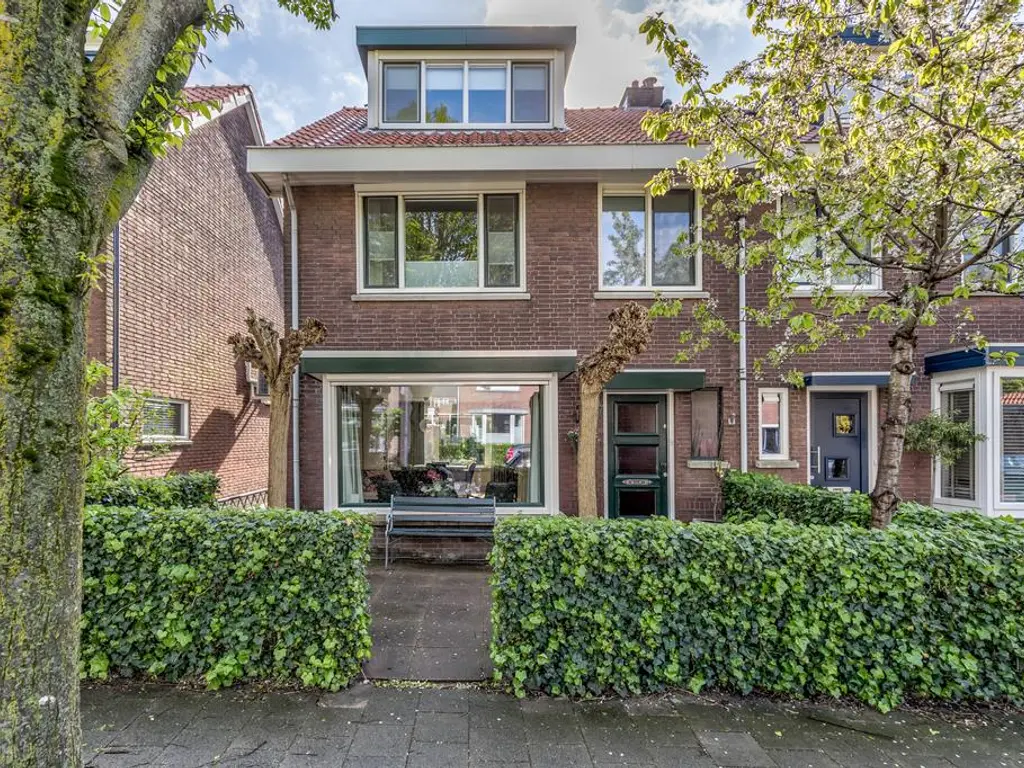 Burgemeester Doornlaan 24, ZWIJNDRECHT