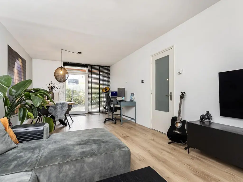 Dr. Plesmanstraat 79, ZWIJNDRECHT