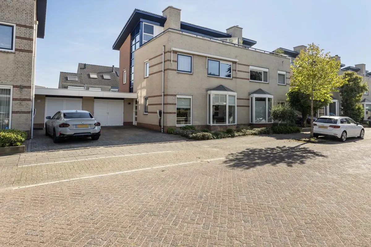 Bolero 61, ZWIJNDRECHT