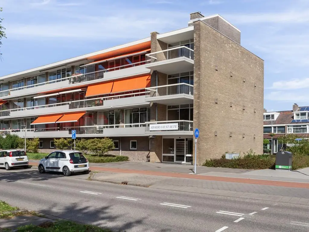 Admiraal de Ruyterweg 1, ZWIJNDRECHT