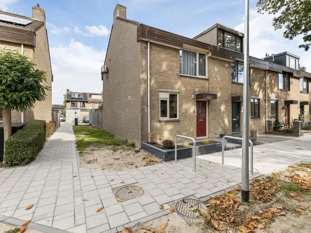 Mendelssohnplantsoen 11, ZWIJNDRECHT