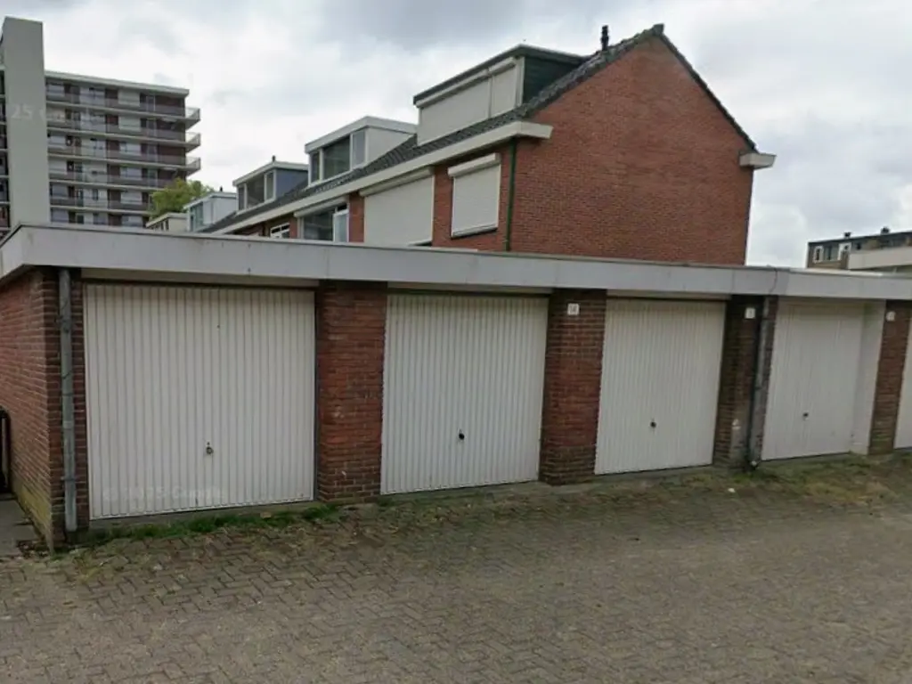 Petuniastraat 12 , ZWIJNDRECHT