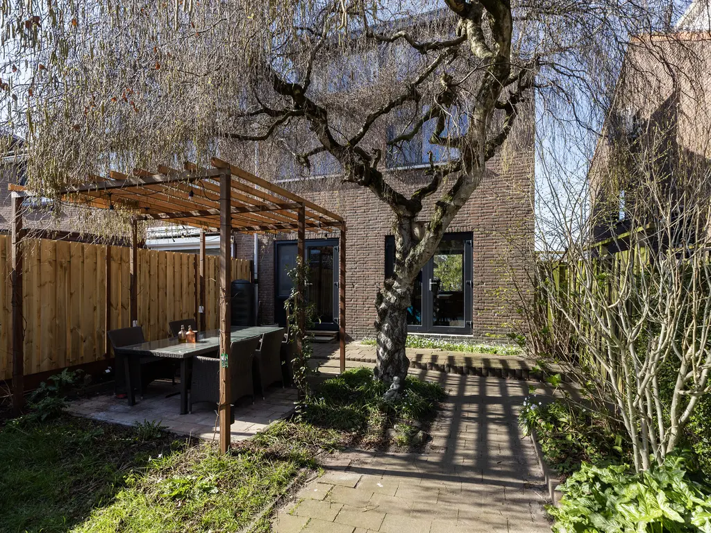 Mesdagstraat 18, ZWIJNDRECHT