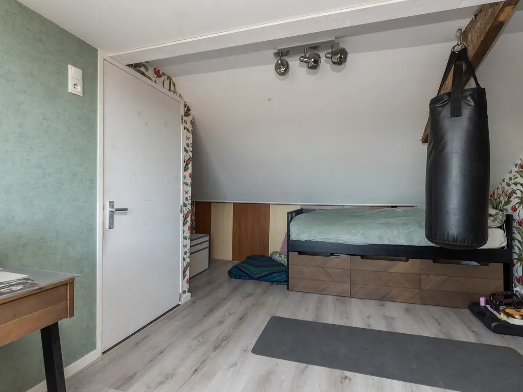 Mesdagstraat 18, ZWIJNDRECHT
