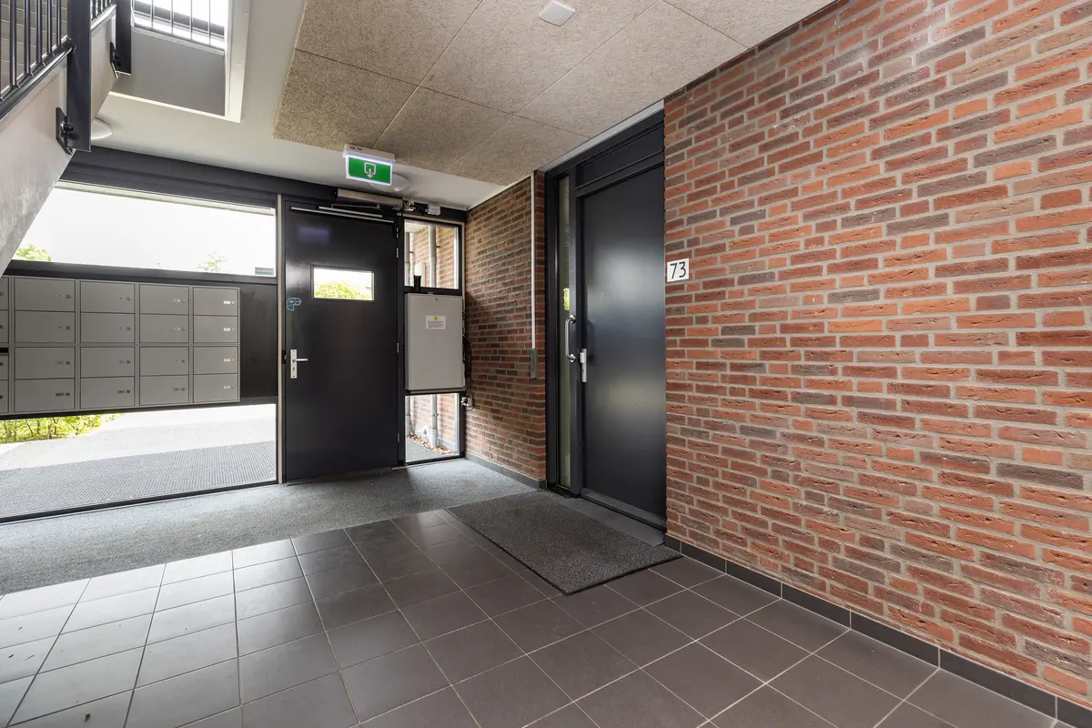 Burgemeester Brouwerstraat 73, ZWIJNDRECHT
