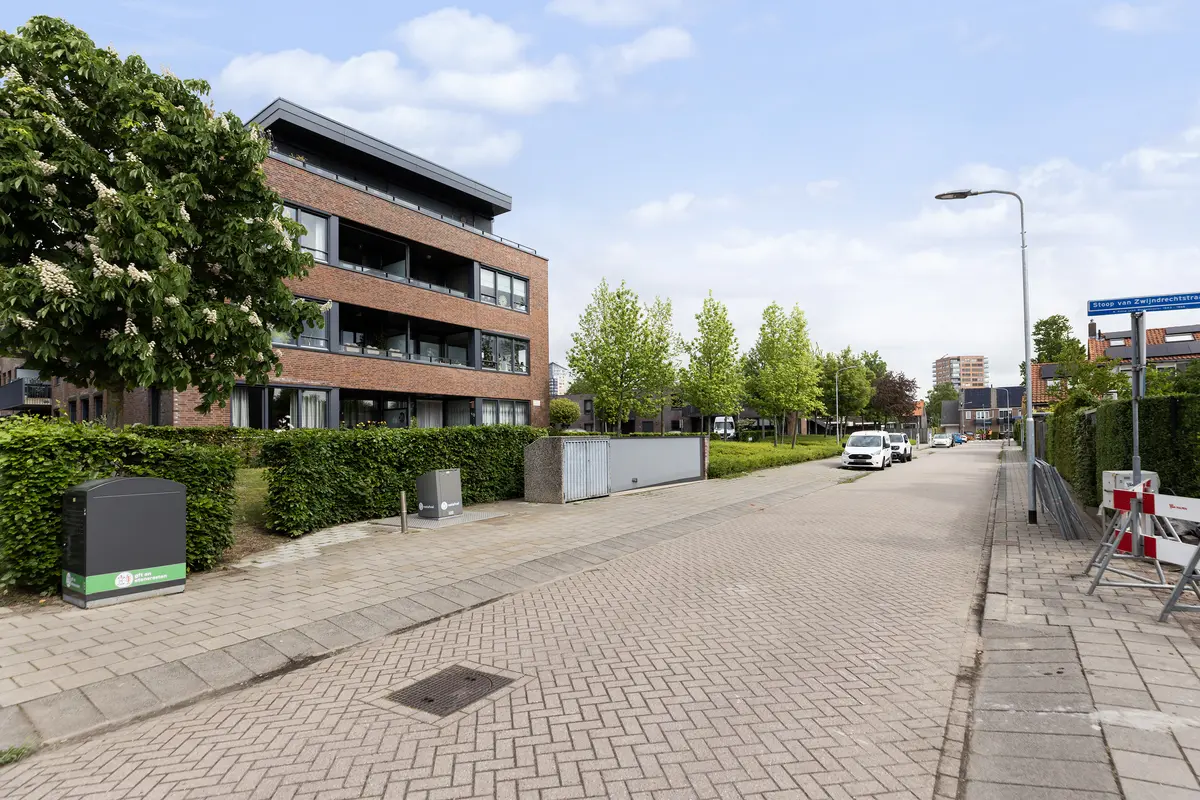 Burgemeester Brouwerstraat 73, ZWIJNDRECHT