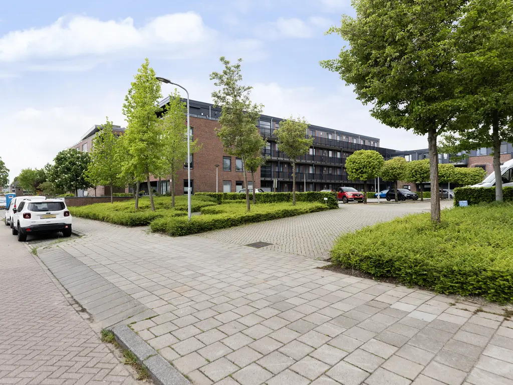 Burgemeester Brouwerstraat 73, ZWIJNDRECHT