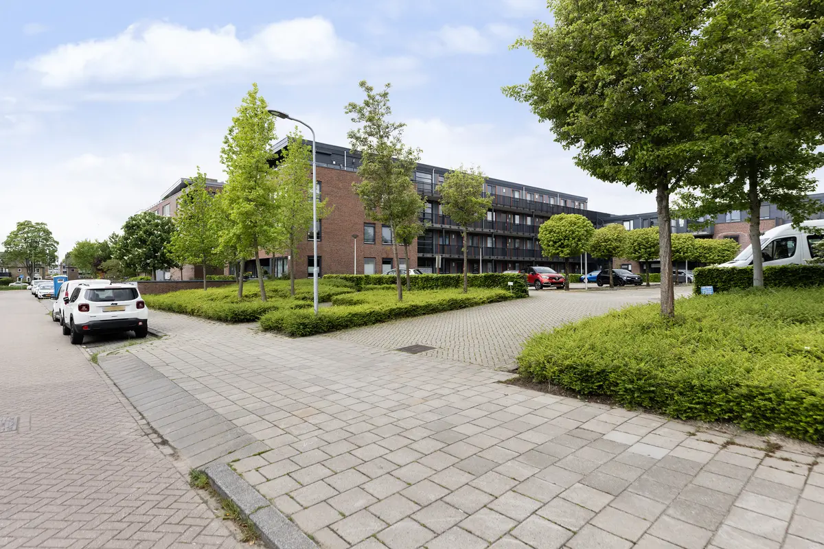 Burgemeester Brouwerstraat 73, ZWIJNDRECHT