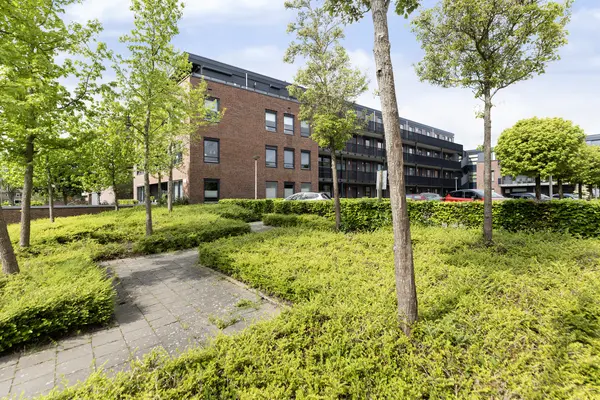Burgemeester Brouwerstraat 73, ZWIJNDRECHT