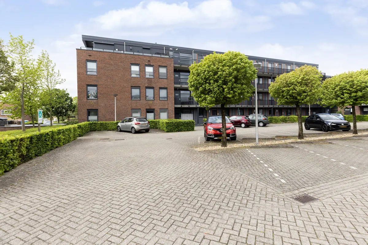 Burgemeester Brouwerstraat 73, ZWIJNDRECHT