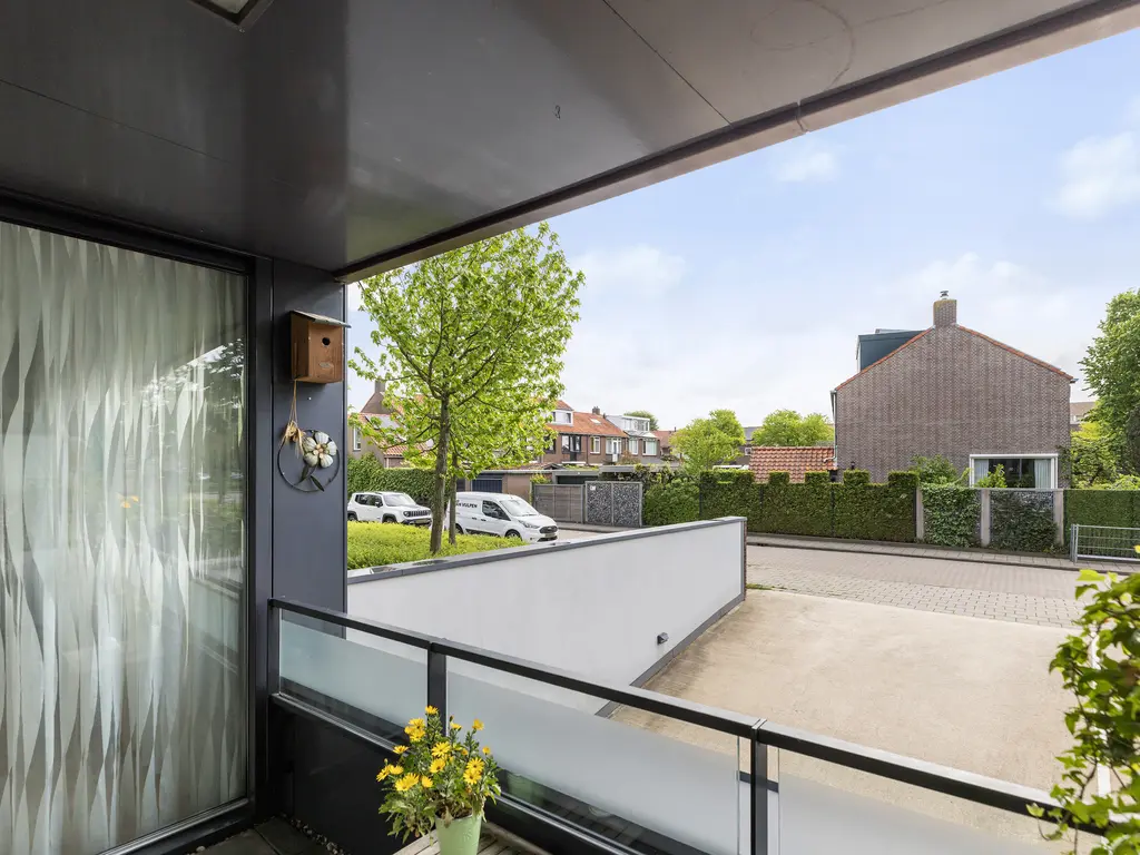 Burgemeester Brouwerstraat 73, ZWIJNDRECHT