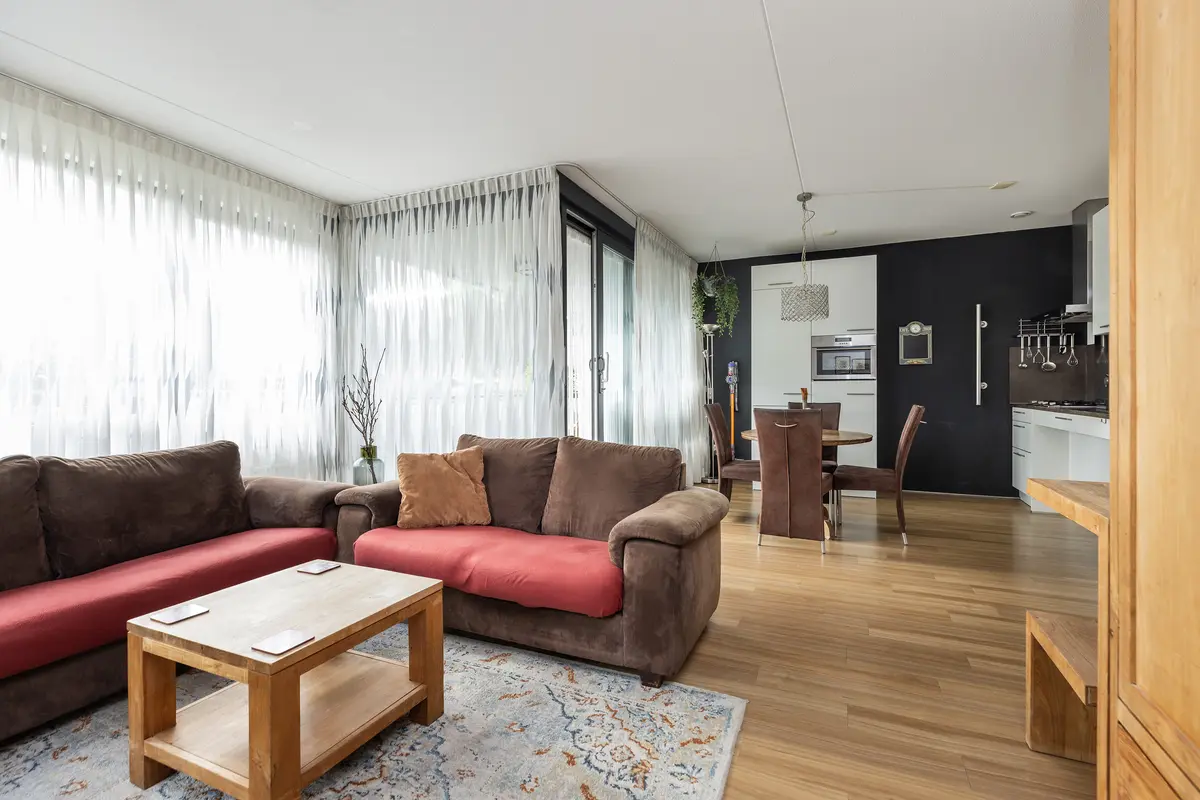 Burgemeester Brouwerstraat 73, ZWIJNDRECHT