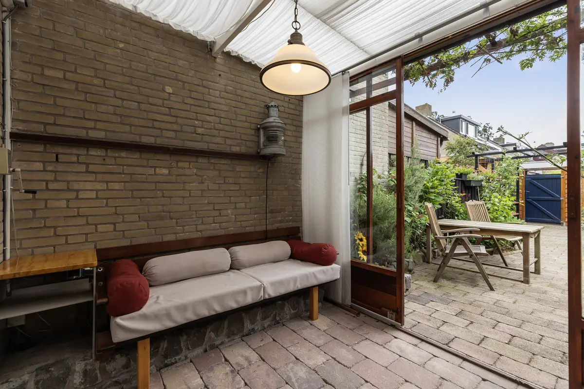 Laan van Nederhoven 70, ZWIJNDRECHT