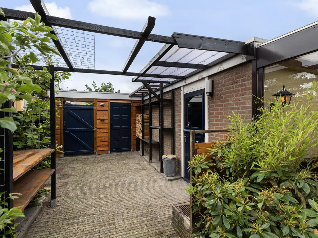 Laan van Nederhoven 70, ZWIJNDRECHT