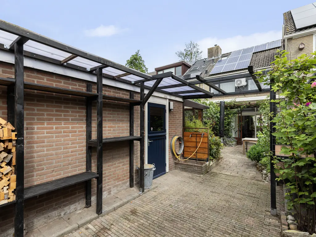 Laan van Nederhoven 70, ZWIJNDRECHT