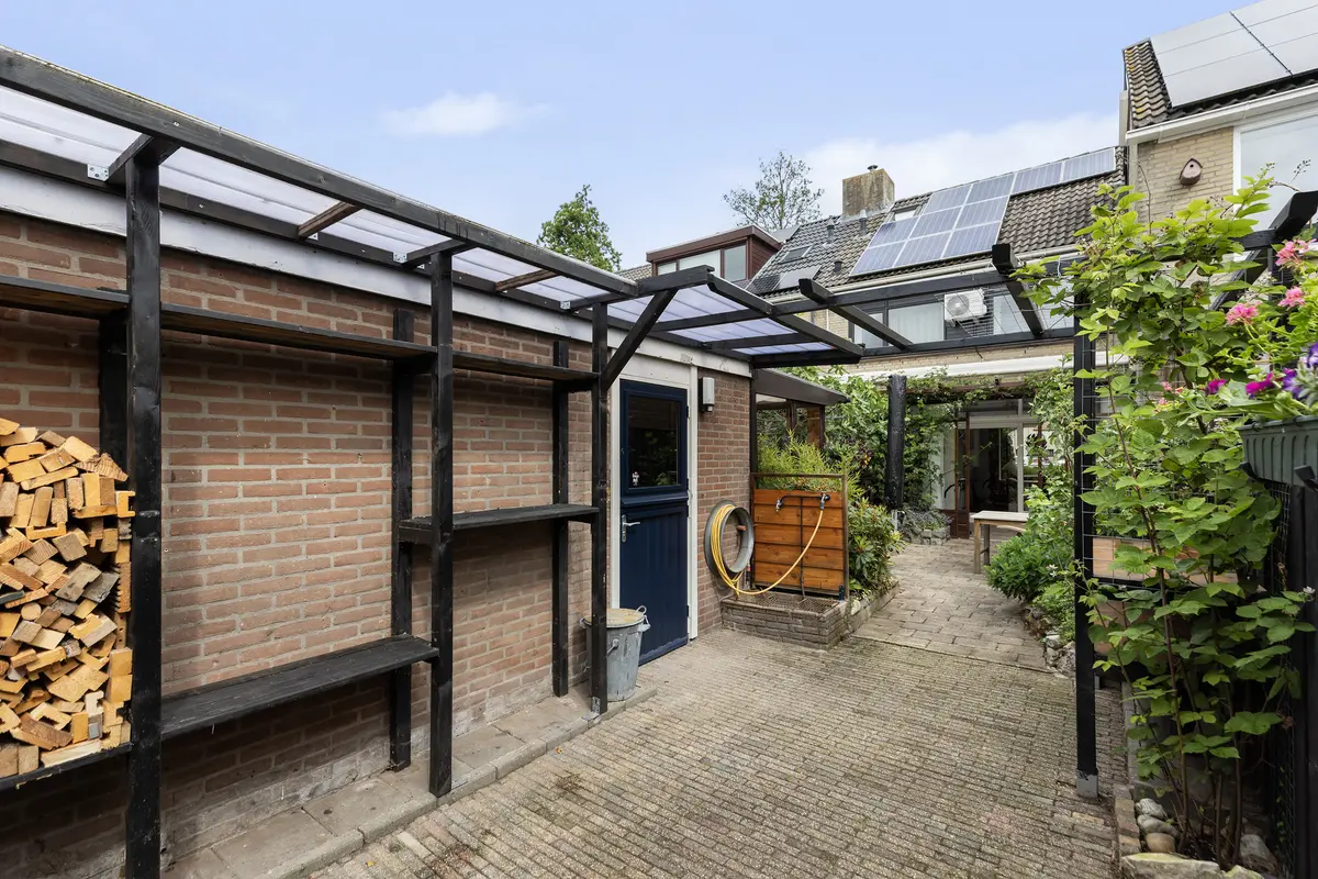 Laan van Nederhoven 70, ZWIJNDRECHT