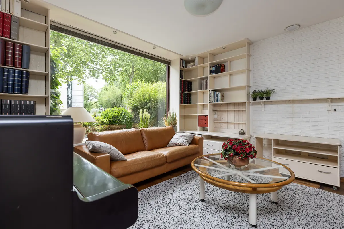 Laan van Nederhoven 70, ZWIJNDRECHT