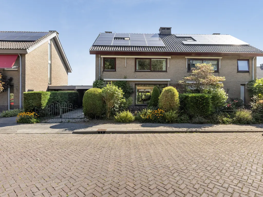 van Slingelandtlaan 15, ZWIJNDRECHT