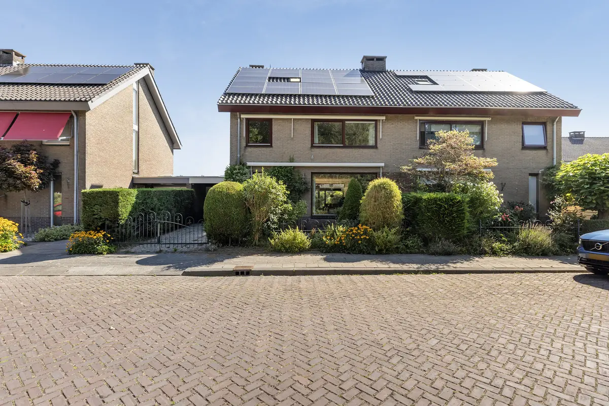 van Slingelandtlaan 15, ZWIJNDRECHT