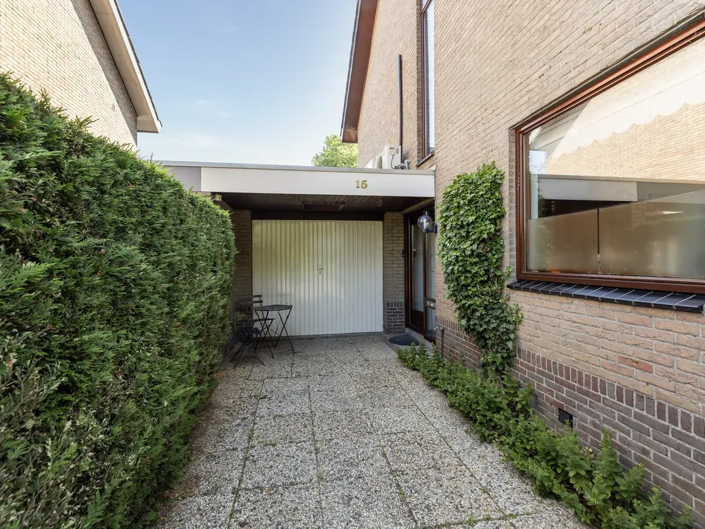 van Slingelandtlaan 15, ZWIJNDRECHT