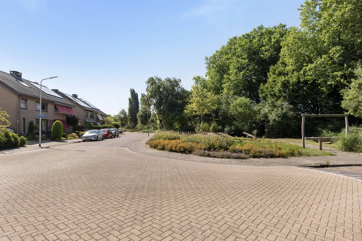 van Slingelandtlaan 15, ZWIJNDRECHT