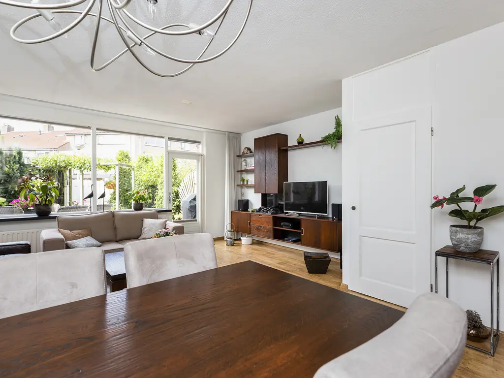 Sweelinckplantsoen 40, ZWIJNDRECHT