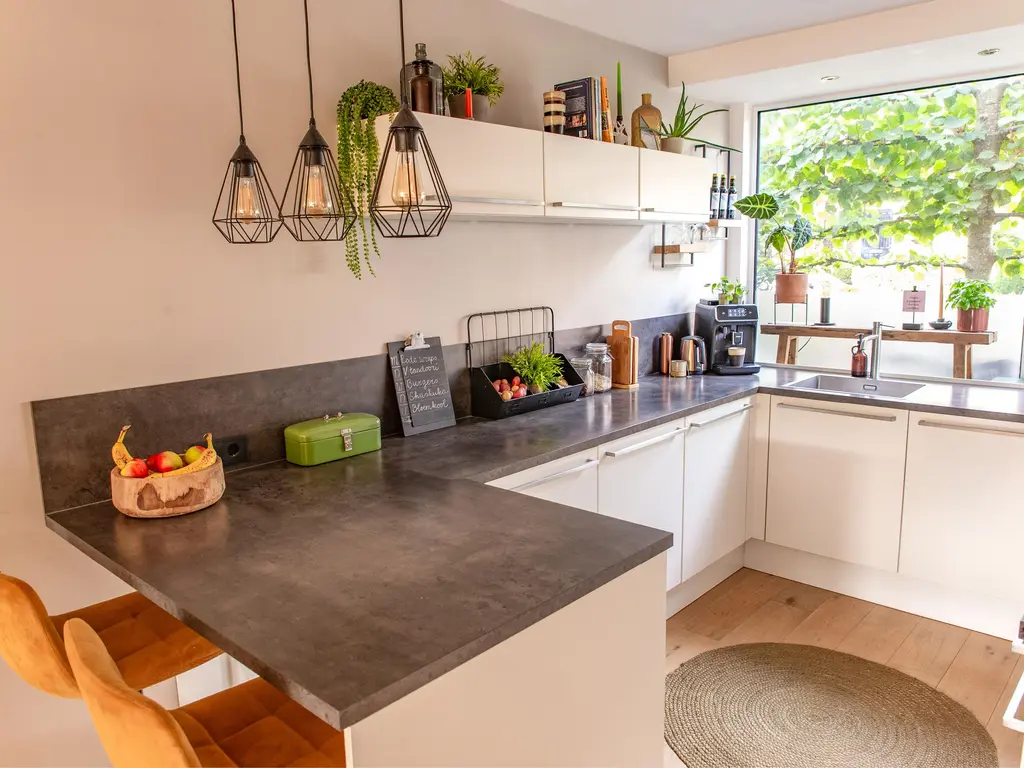 Lodewijk van Nassaustraat 24, ZWIJNDRECHT