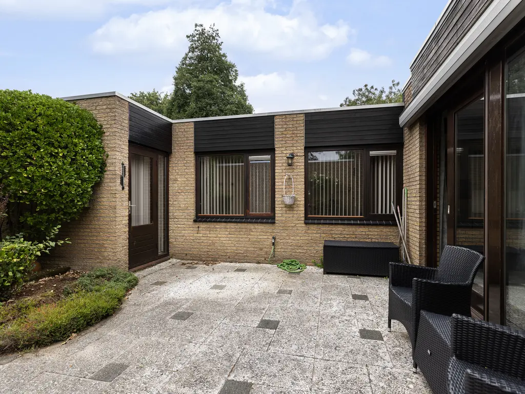 Talmaplantsoen 26, ZWIJNDRECHT
