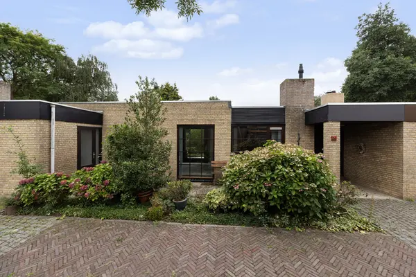 Talmaplantsoen 26, ZWIJNDRECHT