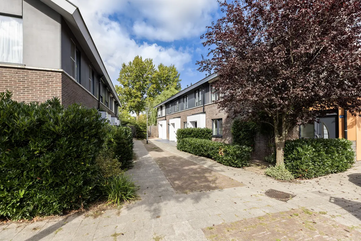 Simon Vestdijk-erf 16, DORDRECHT