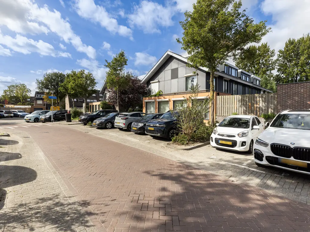 Simon Vestdijk-erf 16, DORDRECHT