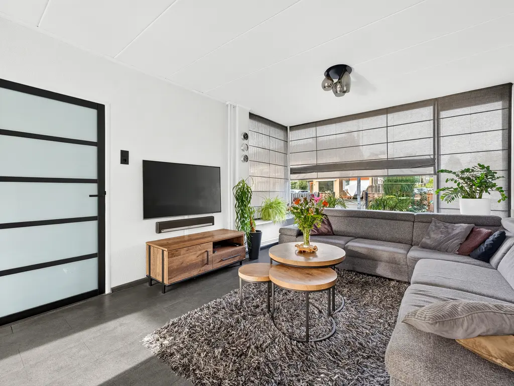 Nibbelinkstraat 25, HENDRIK-IDO-AMBACHT