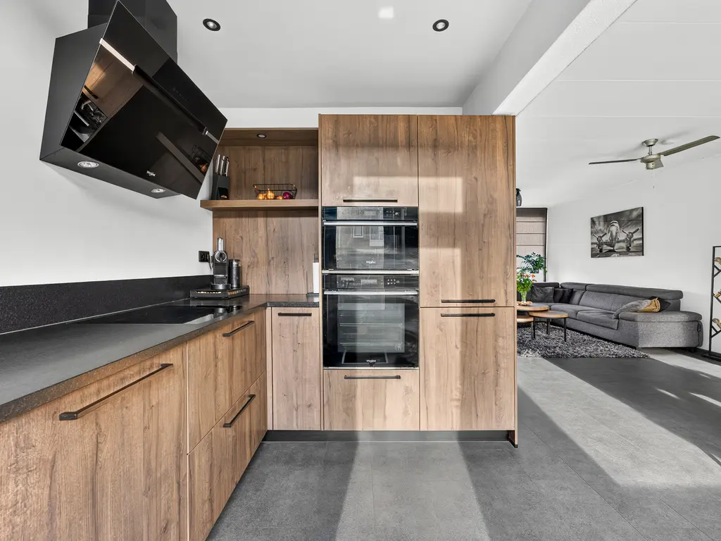 Nibbelinkstraat 25, HENDRIK-IDO-AMBACHT