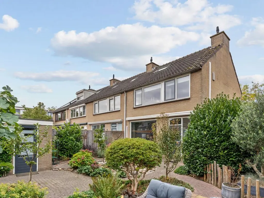 Hoefslag 37, BARENDRECHT