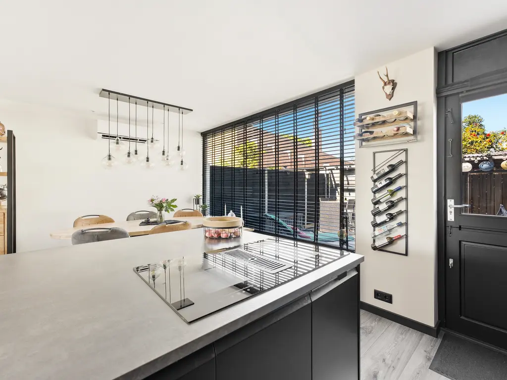 Vlassersstraat 19, HENDRIK-IDO-AMBACHT