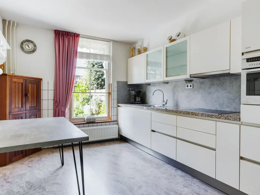 Raadhuisstraat 10, LINSCHOTEN