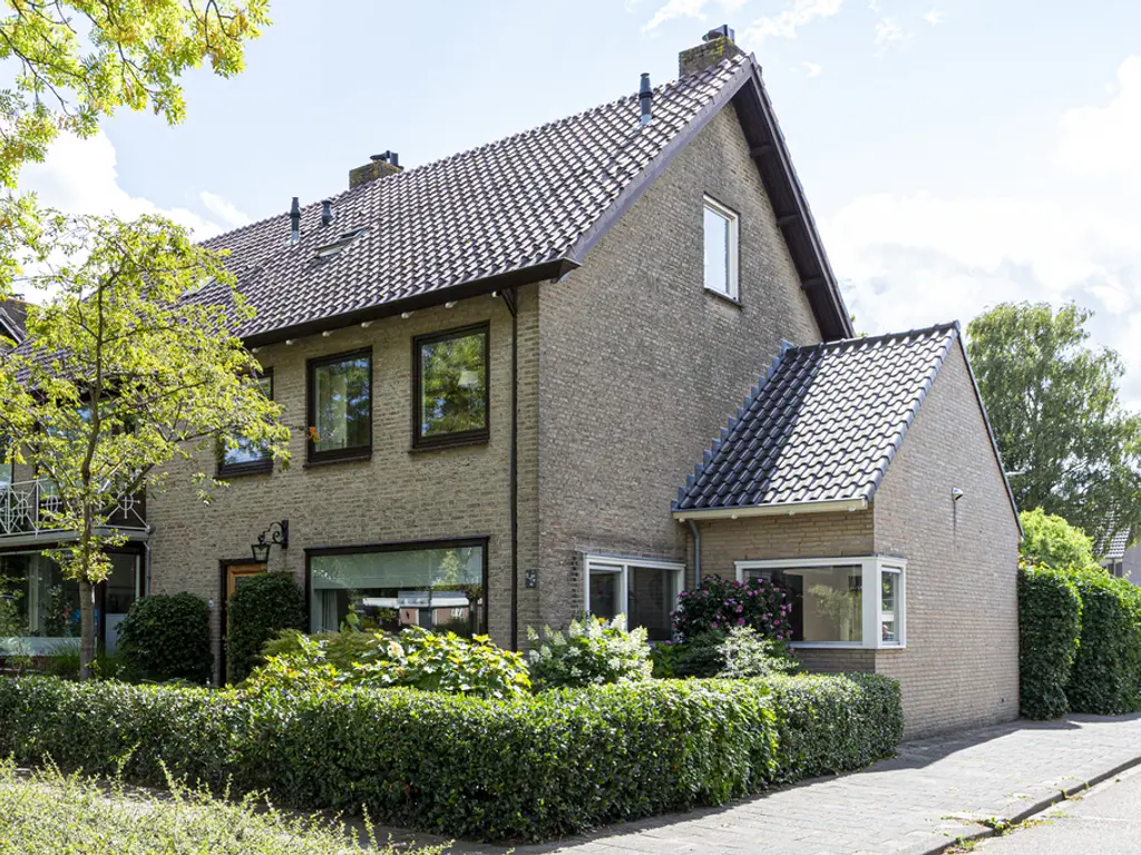 V.d. Duijn van Maasdamlaan 60, WOERDEN