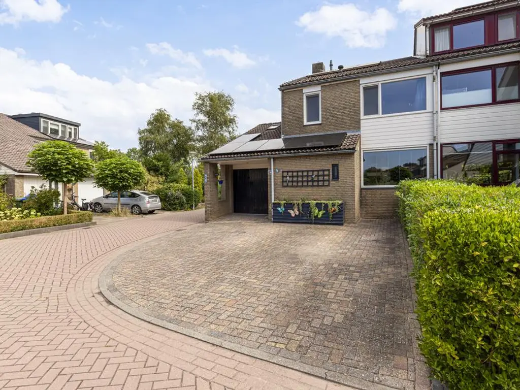 Waaloord 61, WOERDEN
