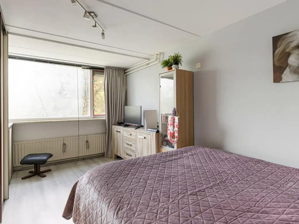 Waaloord 61, WOERDEN