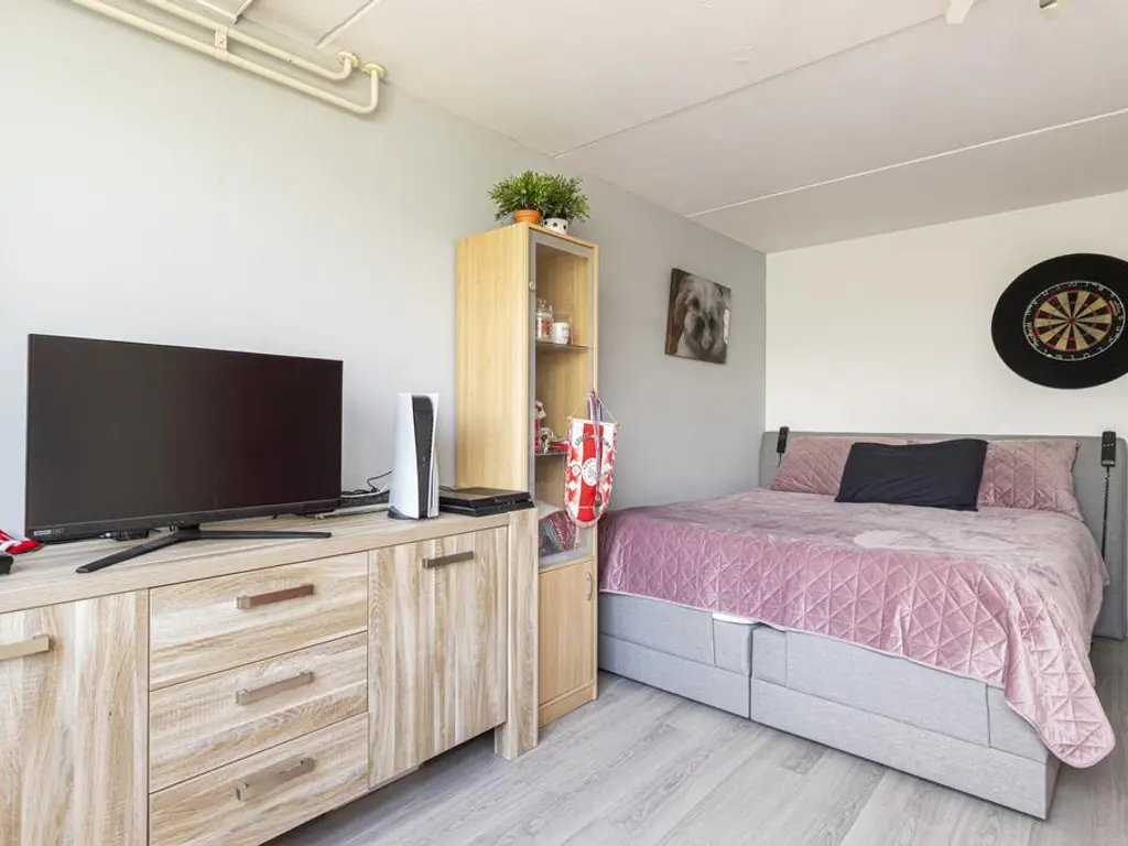 Waaloord 61, WOERDEN