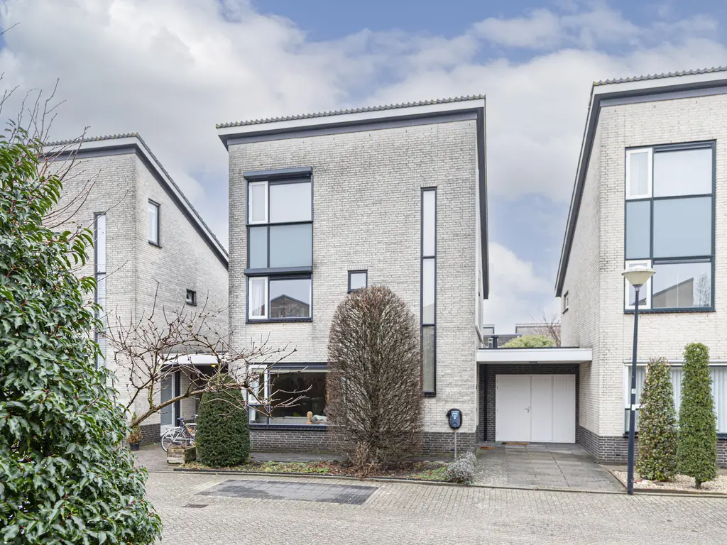 Maltakade 11, WOERDEN