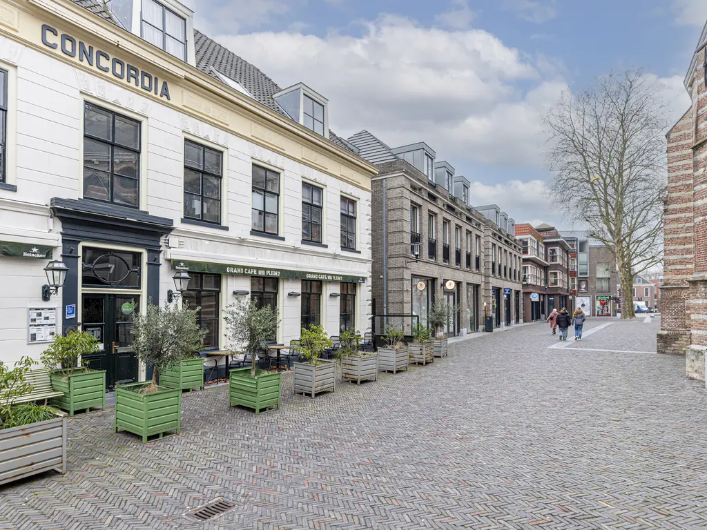 Kerkplein 13, WOERDEN