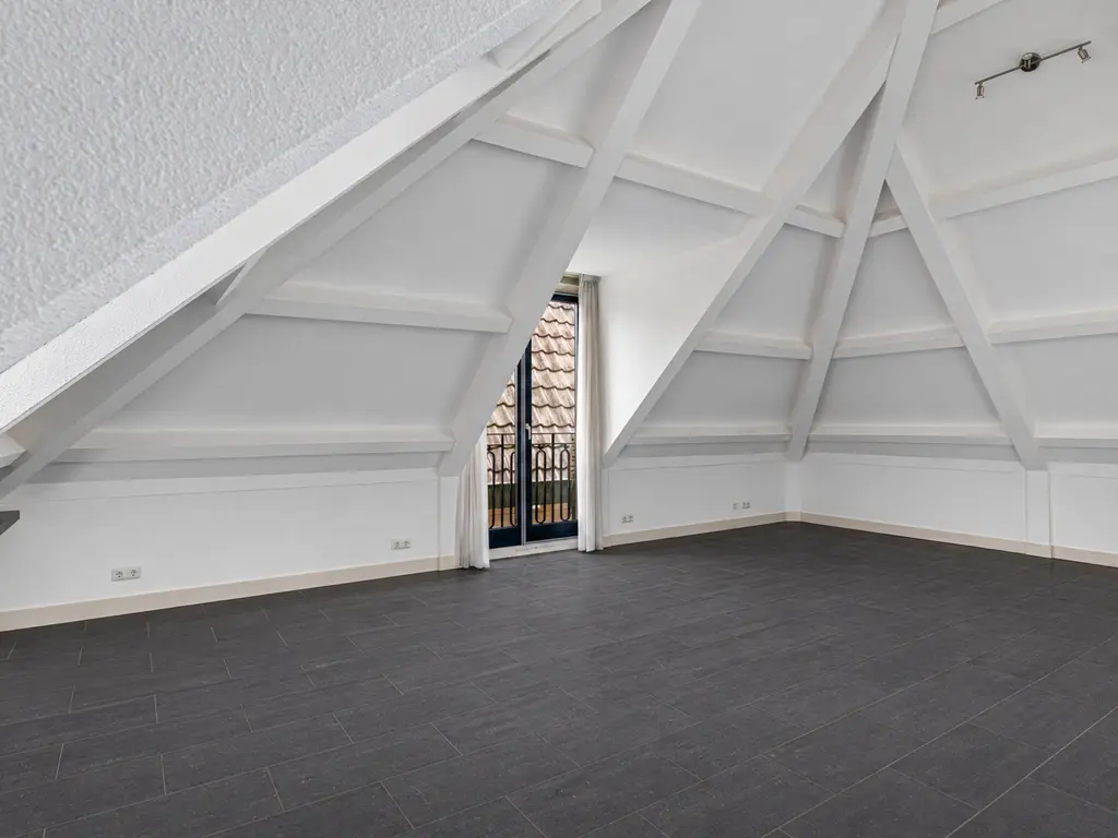 Kerkplein 13, WOERDEN